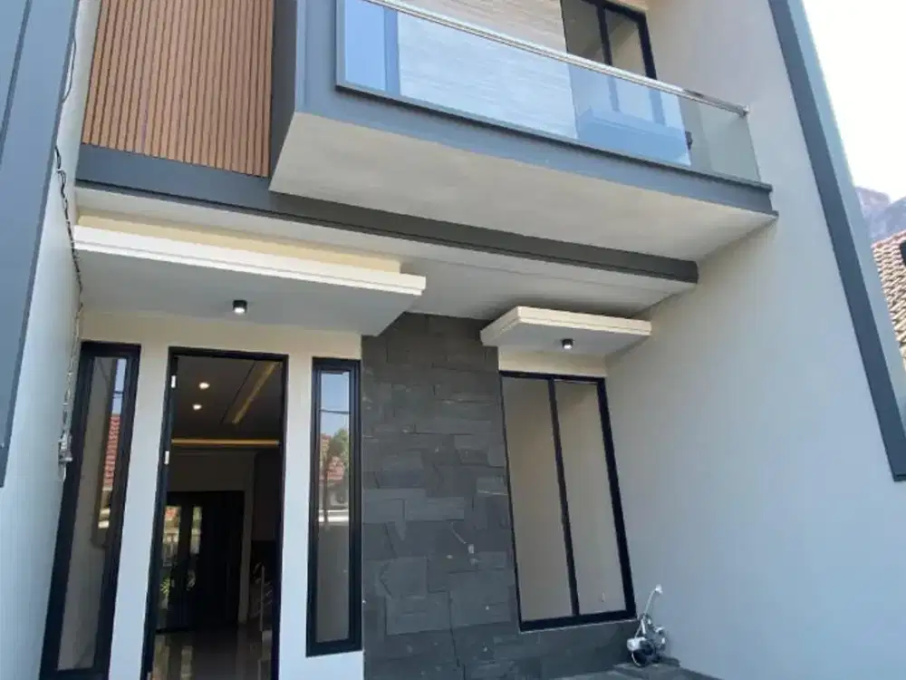 Rumah Baru di Manyar, Tengah Kota dekat Nginden dan Kampus UNAIR