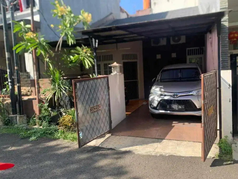 Rumah Bagus di Bumi Pesanggrahan Jakarta Selatan Dekat Toll Petukangan