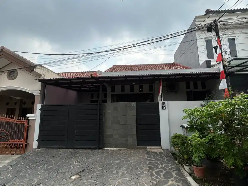 Rumah Bebas Banjir 10 Menit ke Terminal Bekasi SHM Hadap Timur J-54755