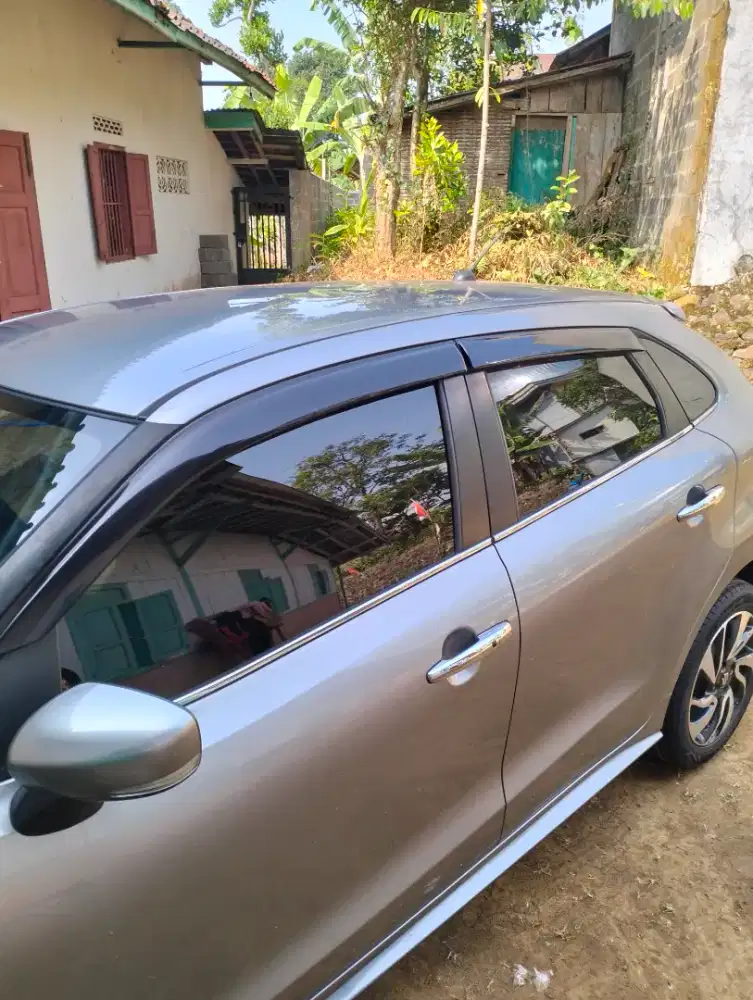 Tempat pemasangan kaca film mobil
