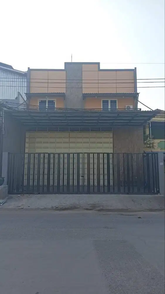 Disewakan gudang siap pakai dekat Suramadu