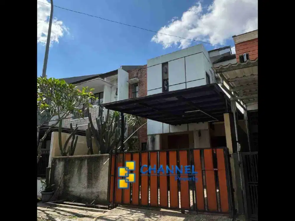 Jual Rumah 2 Lantai Siap Huni Dekat Pusat Perbelanjaan BSD Griya Loka,