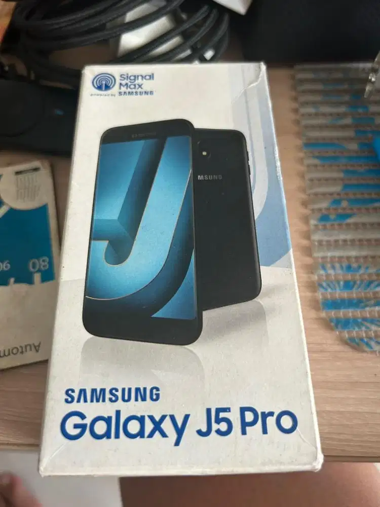 Samsung J5pro 3/32 gb