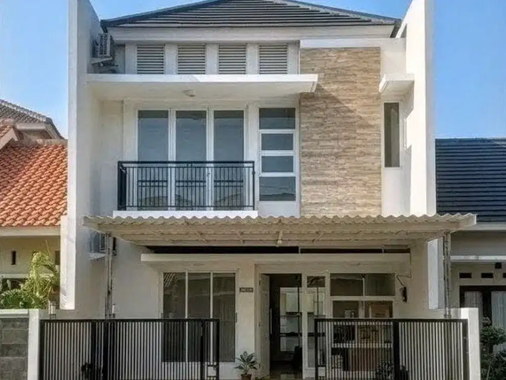 Jual Rumah Minimalis 2 Lantai di Griya Asri Pakuwon City Surabaya Timur Dekat PCM