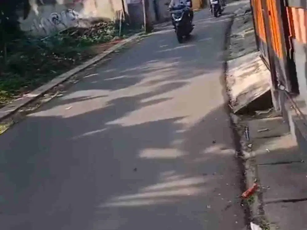 Dijual tanah cantik 2000 meter harga 2,5 juta nego di Reni Pamulang Tangsel