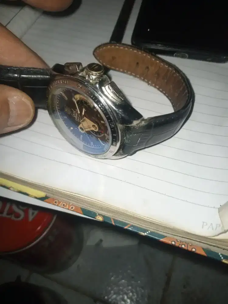 Jam tangan Tag   grand Carelas
