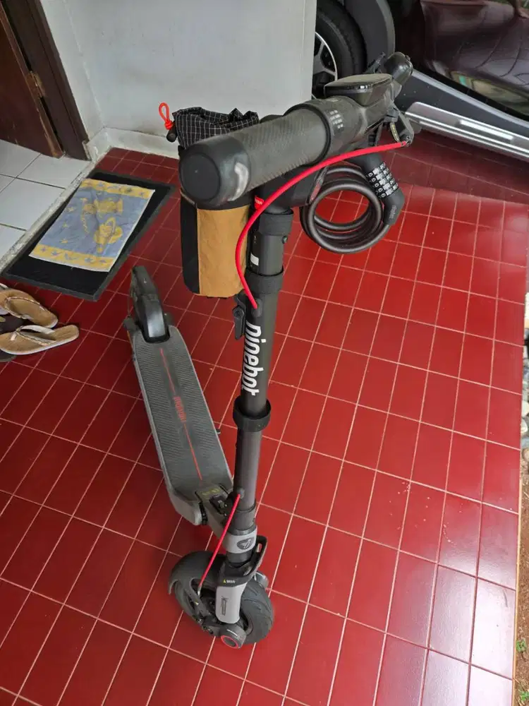 E Scooter Segway Ninebot E3 Pro bekas (2nd)