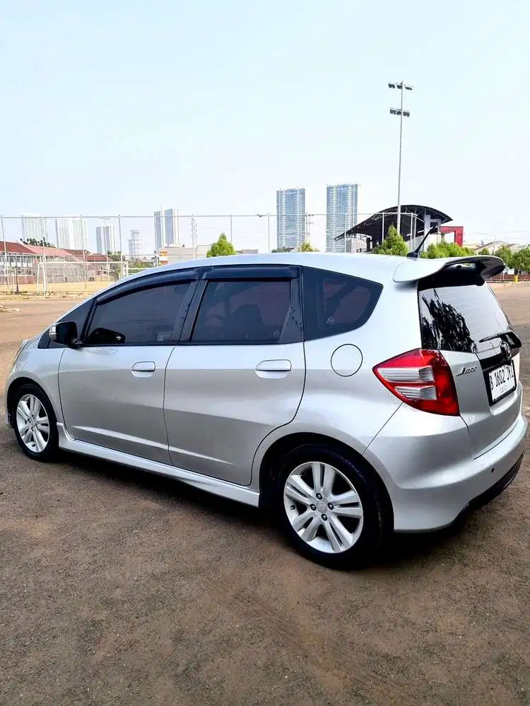 Honda Jazz 2011 Bensin