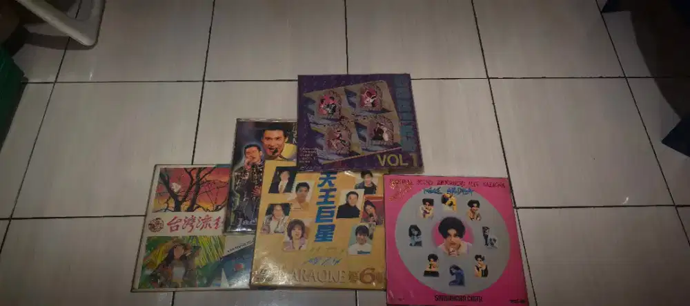 Cd kaset lama piringan hitam lama inbox soal harga