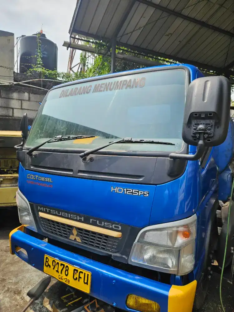 Mitsubishi Canter 110 ps tangki 8000 tahun 2007 turbo