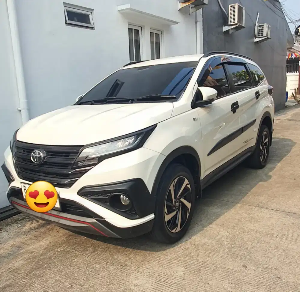 Dijual cash Rush matic 2018 istimewa