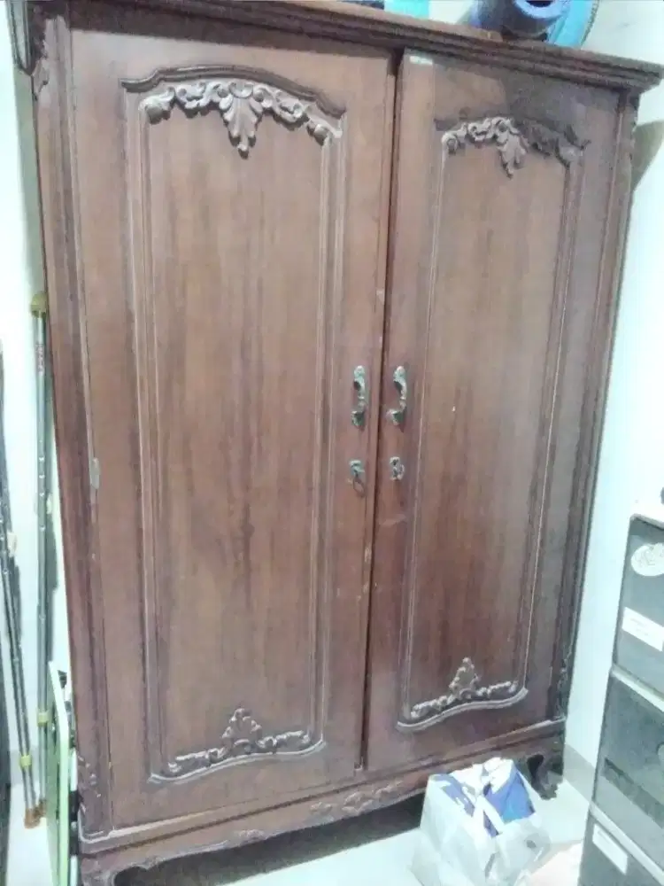 Lemari Pakaian Jati Second