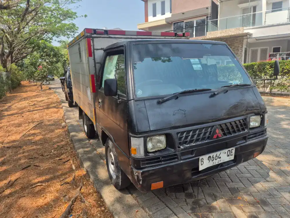 MITSUBISHI L300 SOLAR