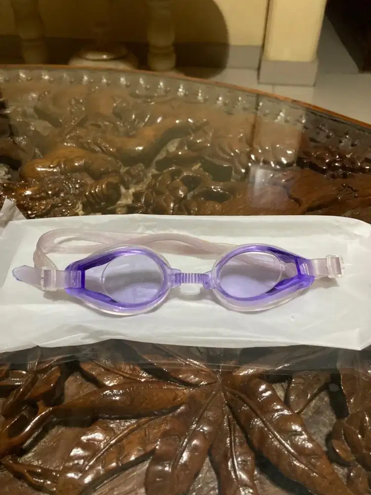 Kacamata renang purple lens