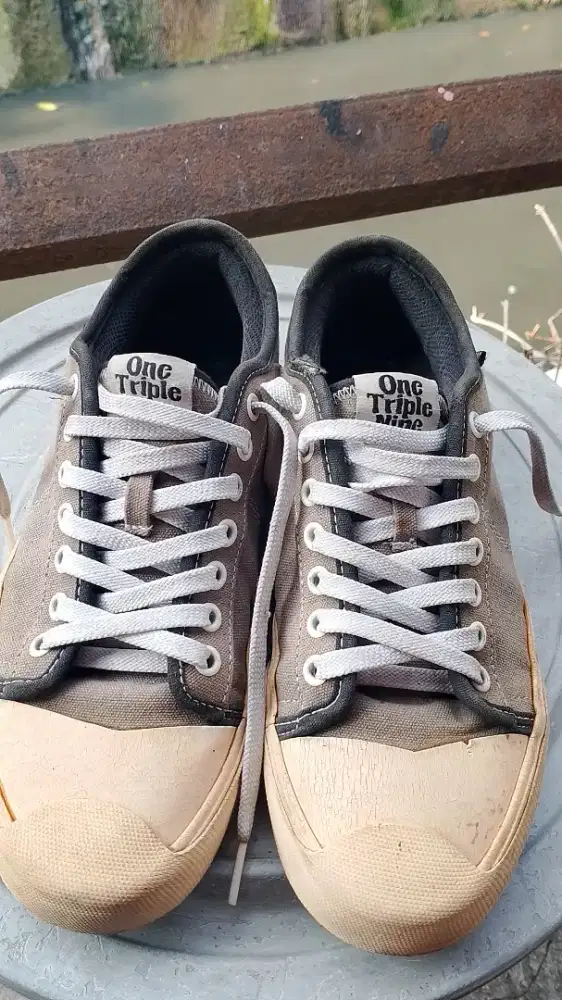 Sepatu size 42 43