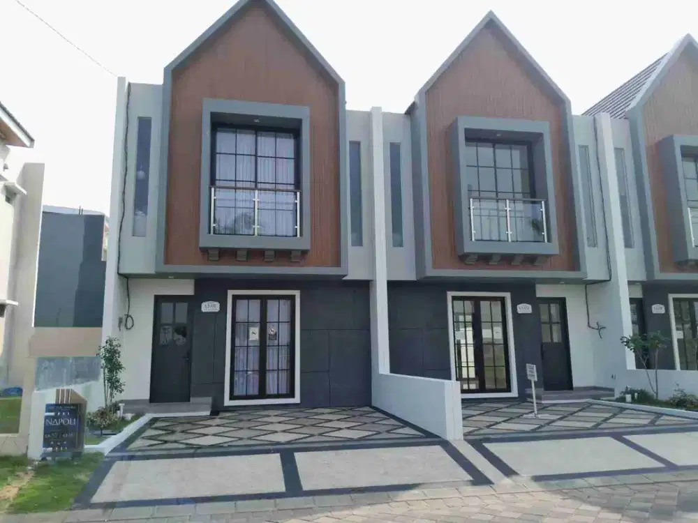 Rumah 2 lantai , kamar 3 ,  ready stock