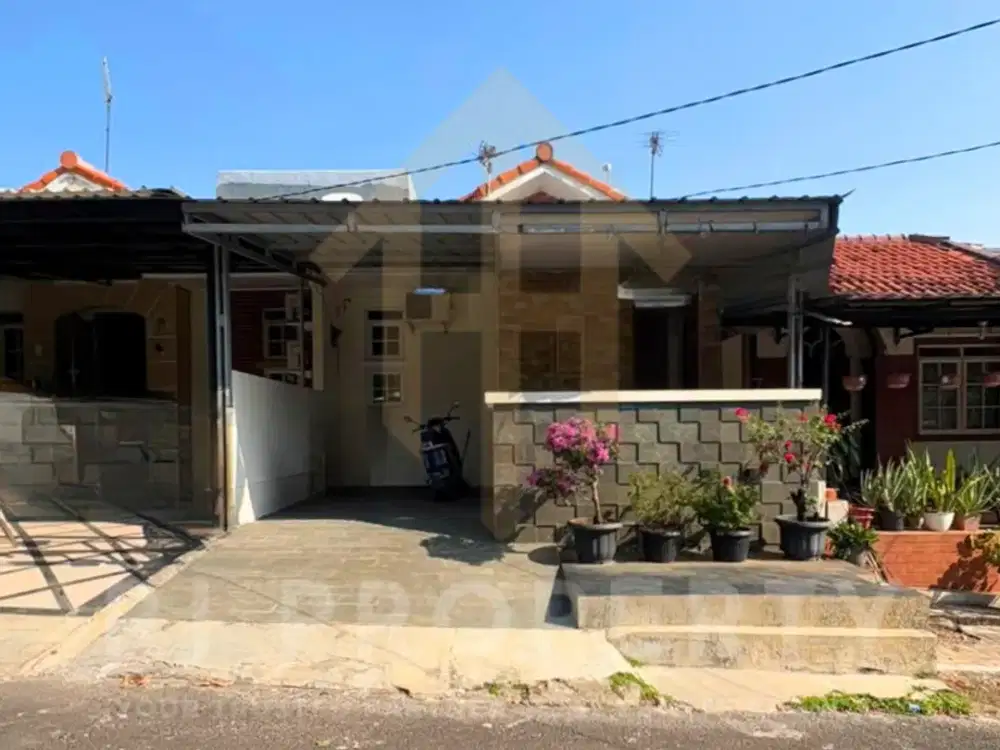 Disewakan Rumah Cluster Taman Simpruk Lippo Cikarang GTH28TS