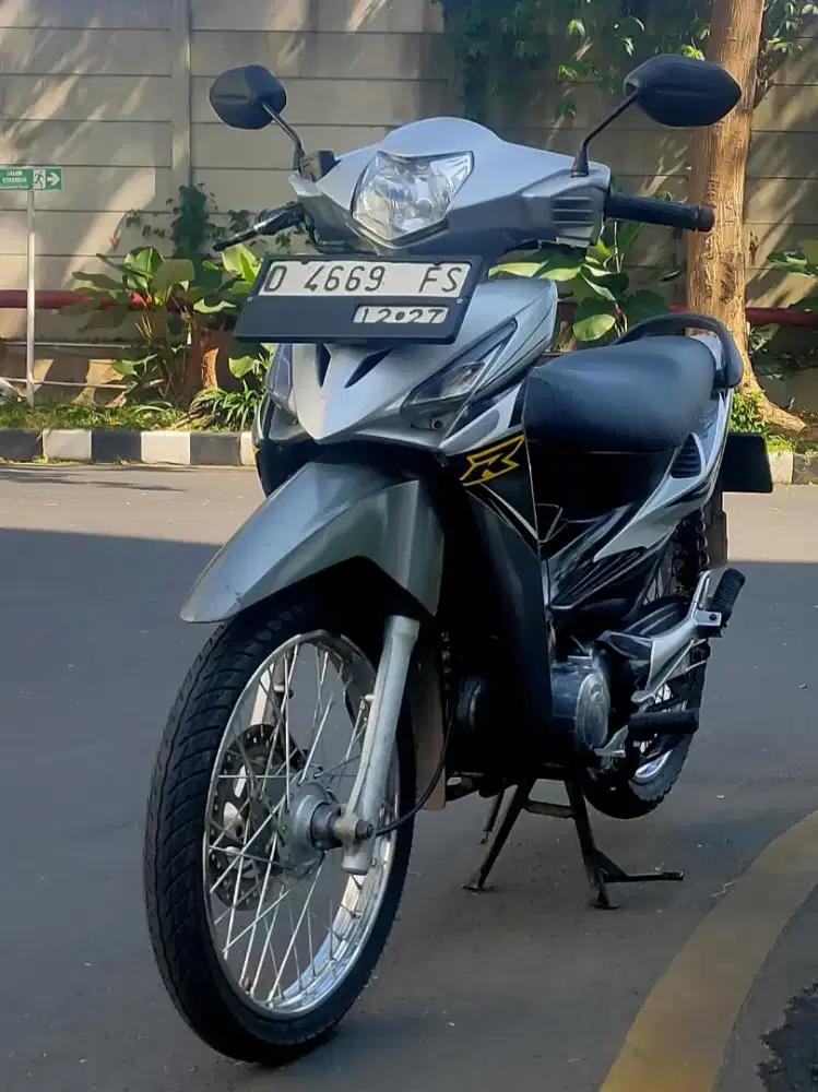 Jual santai si kapinis Honda Revo tahun 2007