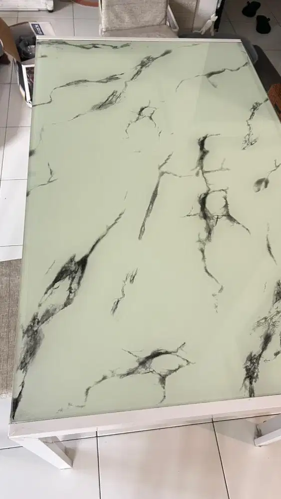 Meja Makan Motif Marmer Marble