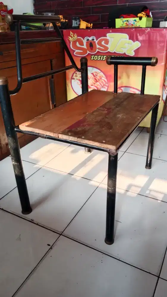 Kursi besi dudukan papan kursi santai kursi serbaguna