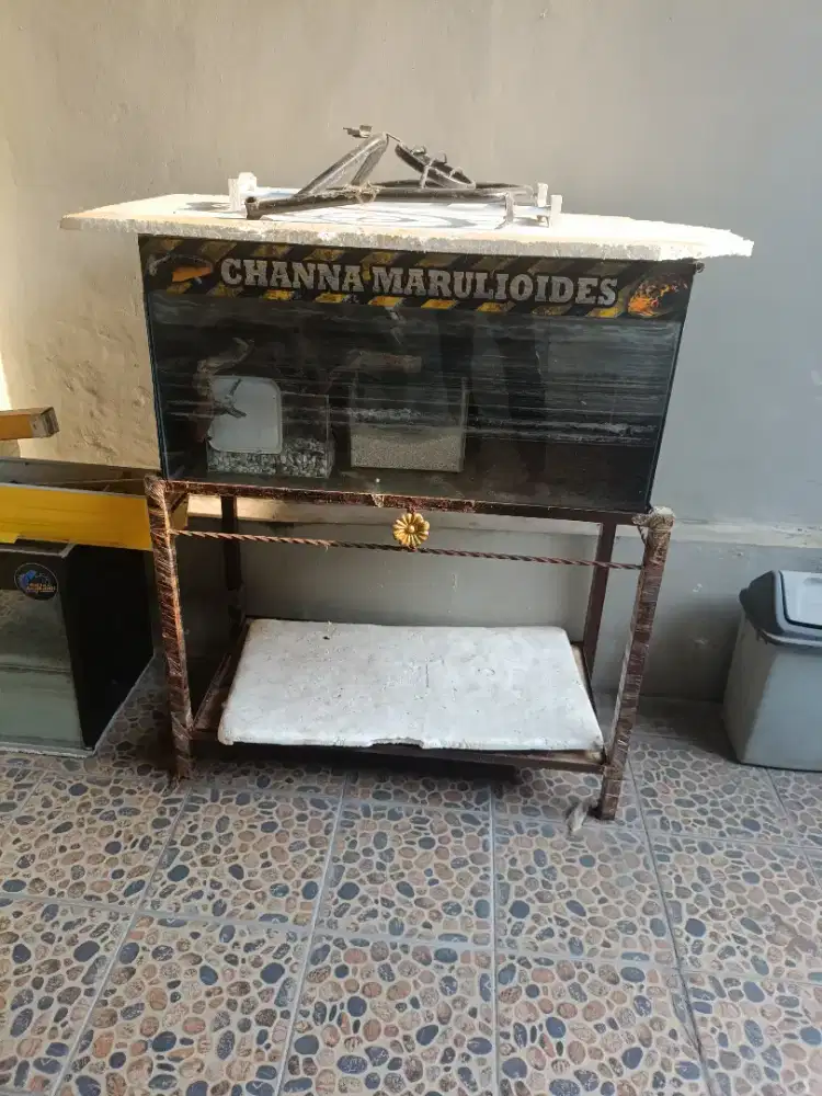 Satu Set Aquarium