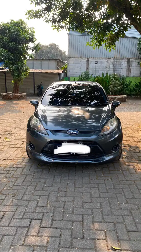 Ford fiesta 1.4 AT 2012