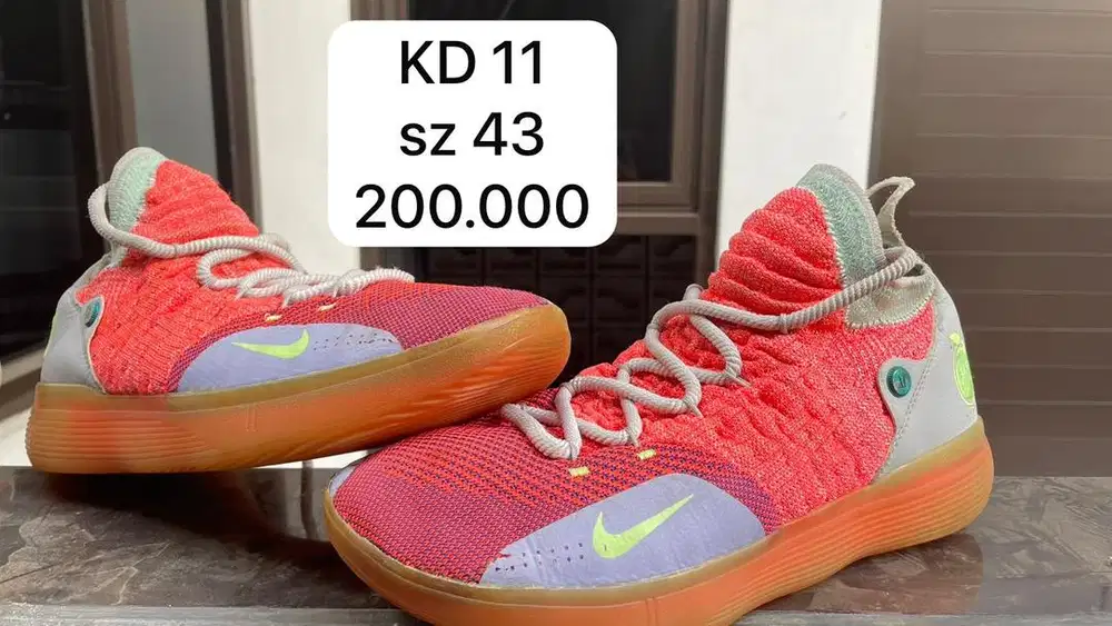 KD 11 (badminton dan basket)