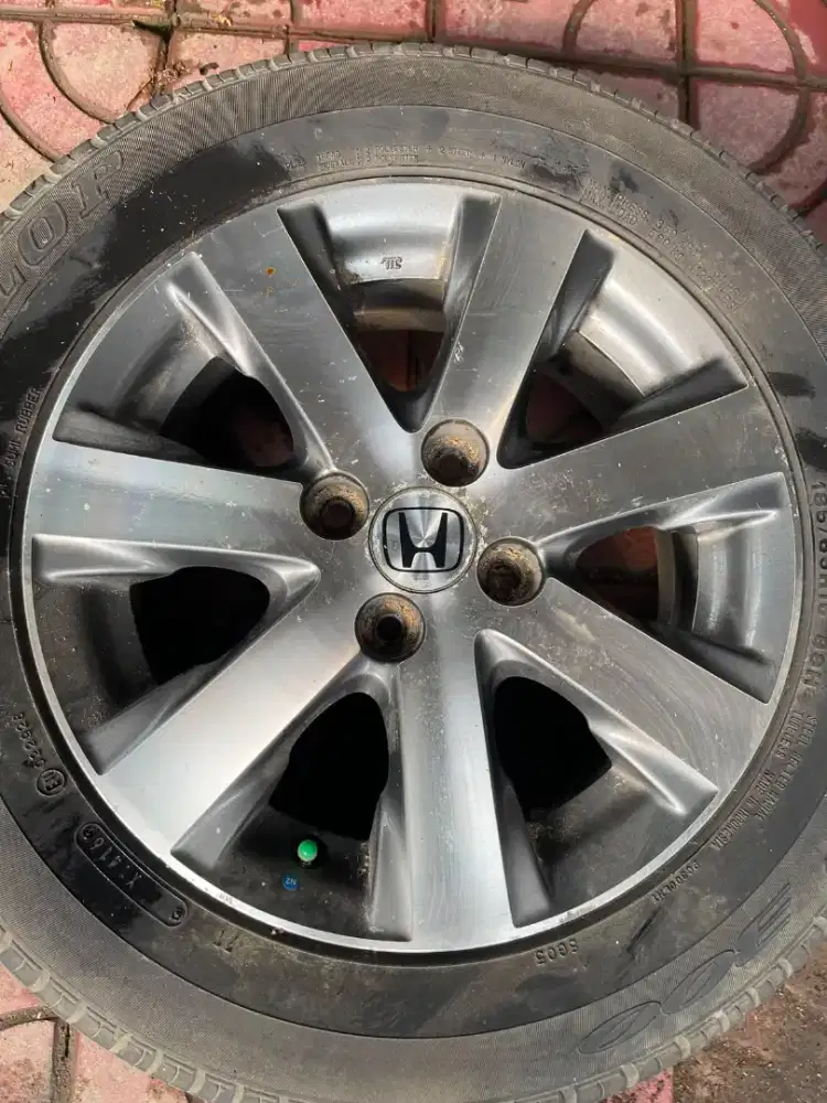 Ring 15 VELG+BAN ORIGINAL FREED FULSET MULUS
