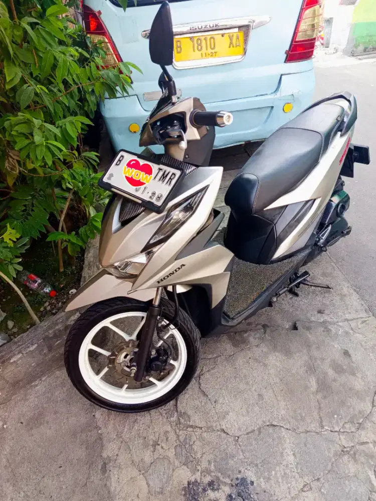 Honda Beat Deluxe Cbs Iss Thn 2022/2023