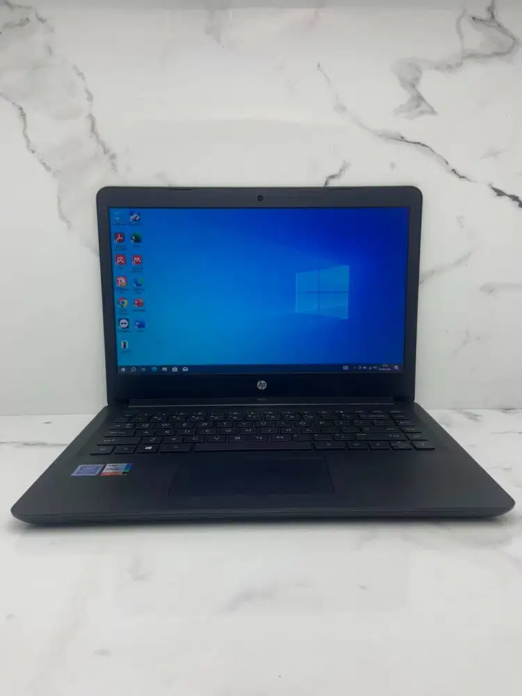 Laptop Harian Ringkas dengan SSD Lega, HP 14-BP001TU.