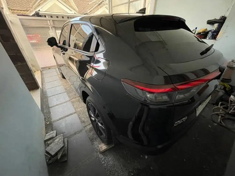 HRV SE Pemakaian 2023 Low KM, like new full record Honda