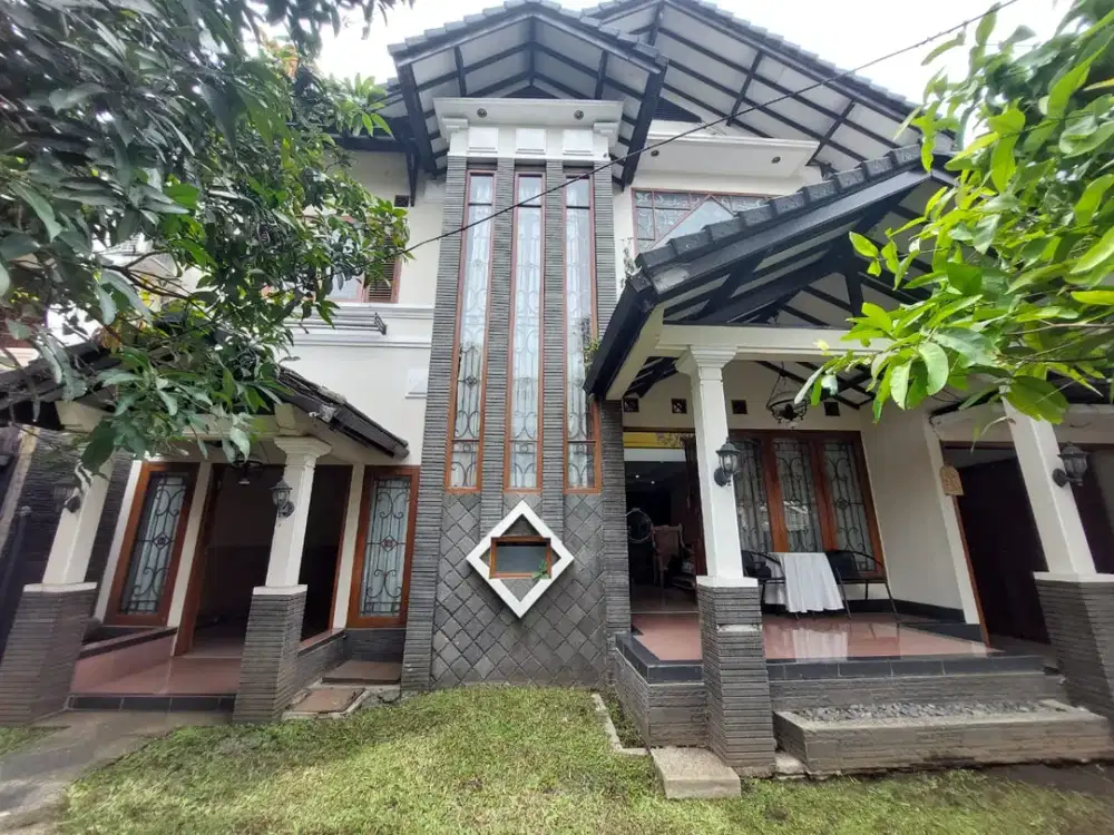 Termurah Rumah 2 Lantai Daerah Antapani Bandung Strategis dan Nyaman