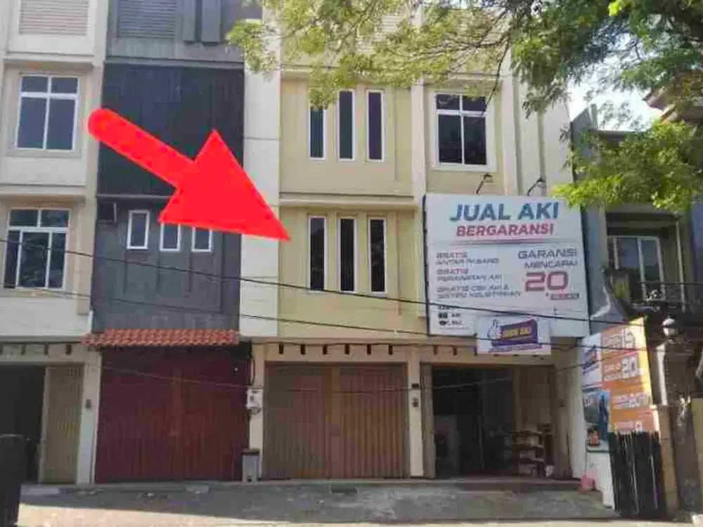 Ruko Ir Haji Sorkarno Seberang MC Donald, Sebelah Toko Bangunan Mitra 10 . Surabaya.