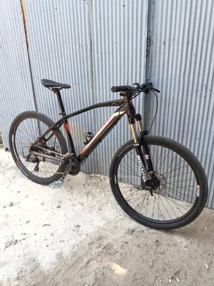 Thrill vanquish 3.0 size 27.5 alloy allumunium 3×8 speed