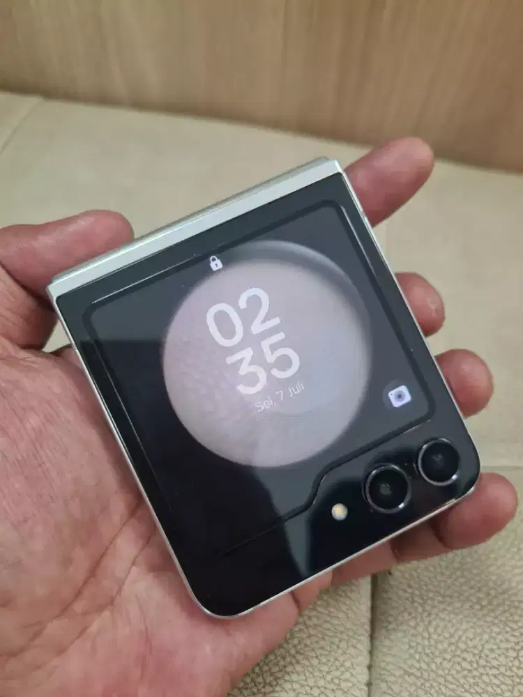 Samsung flip 5 256gb mulus ada minus dikit