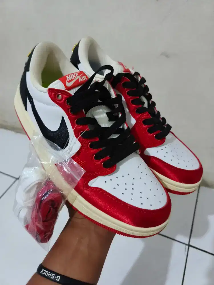 Air Jordan 1 Low Trophy Room