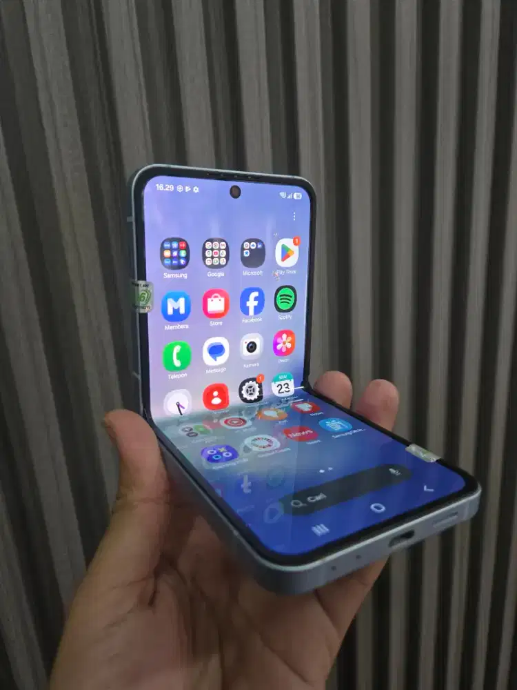 Samsung Z Flip 6 5G 12/512 Sein
