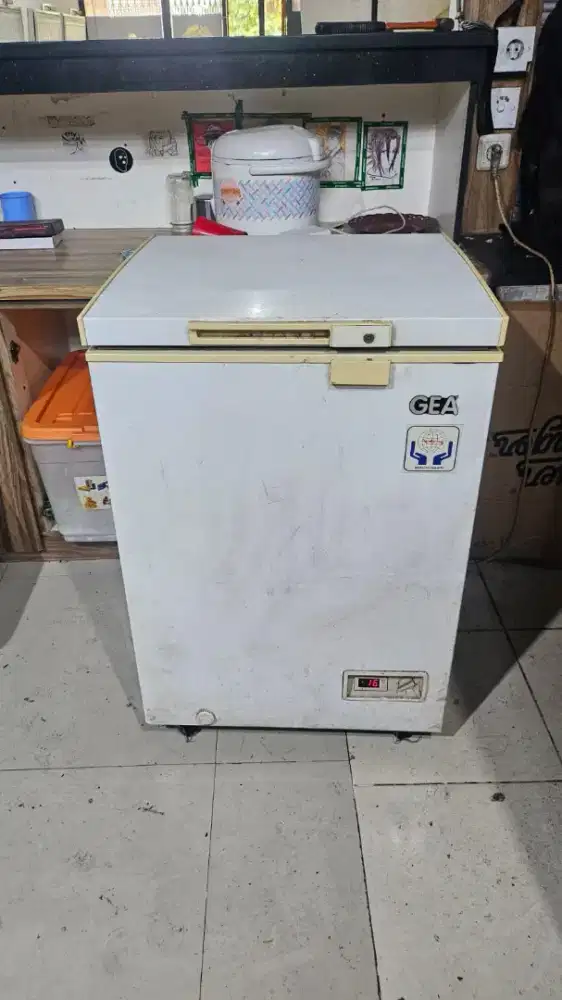 GEA freezer box ab100