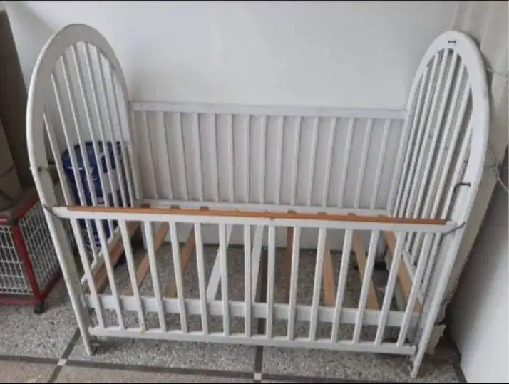 Box Bayi Kayu Minimalis / Tempat Tidur Bayi [NEGO]