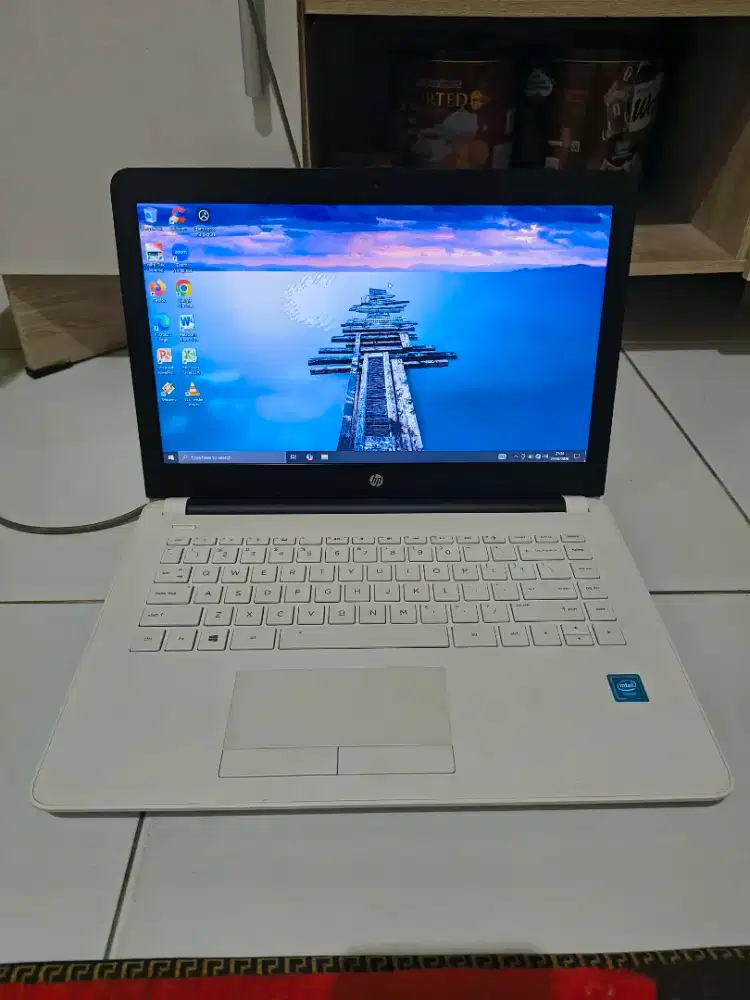 Laptop HP 14, murah meriah !