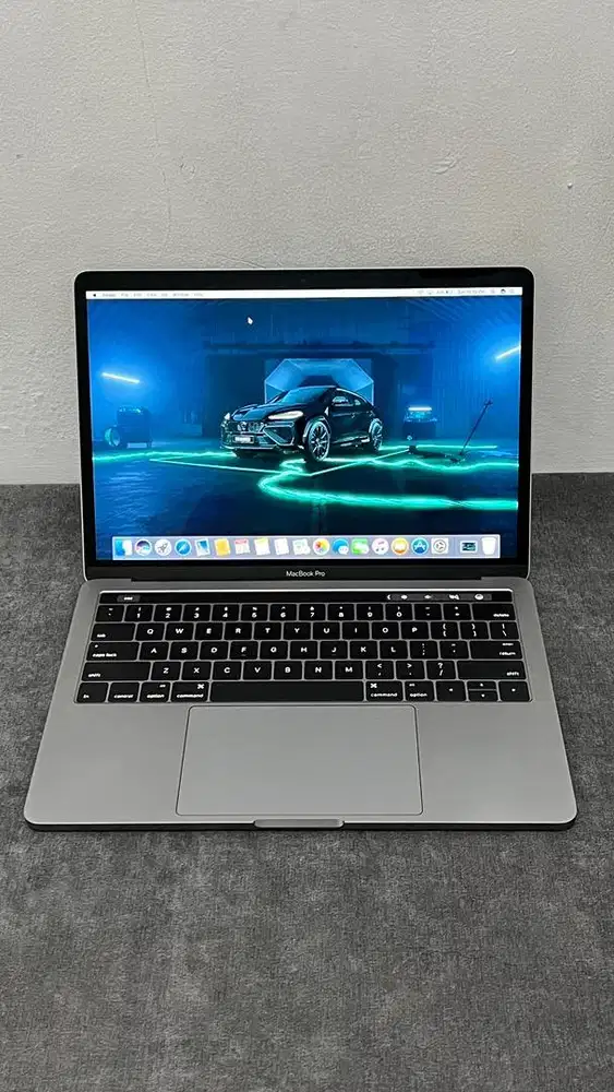 Macbook pro 2016 16/256Gb core i5 13