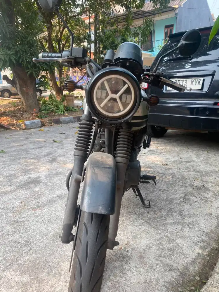 JUAL CEPAT KAWASAKI-W 175 SE GREY 2019