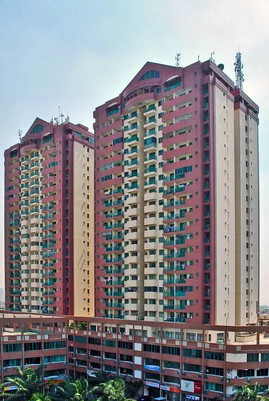Apartemen Strategis Siap Huni - Balkon Luas & Ruang Cuci