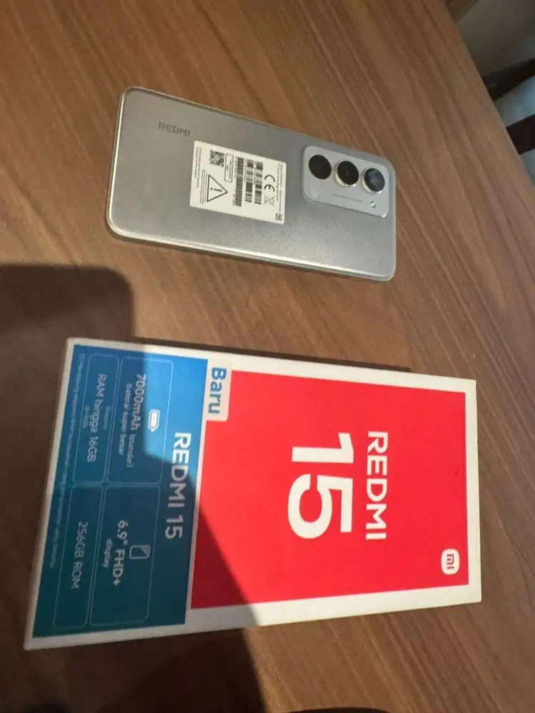 Redmi 15 8/256gb memori besar banget