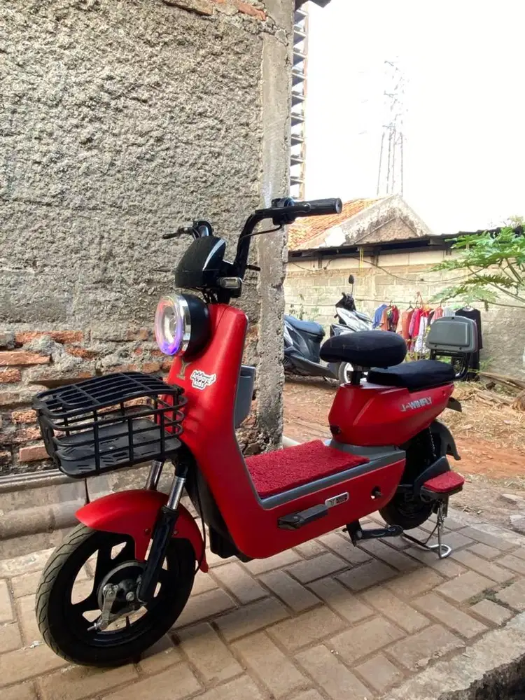 Sepeda listrik uwinfly D7S