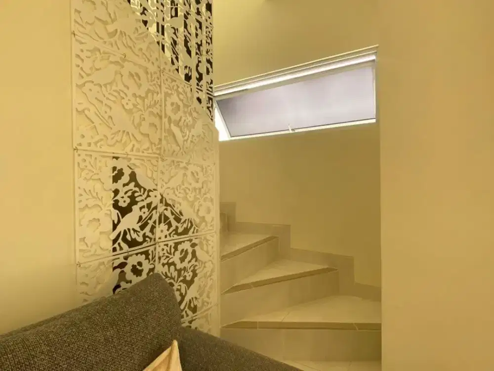 TERMURAH RUMAH RAPIH LUAS AGNESI GADING SERPONG