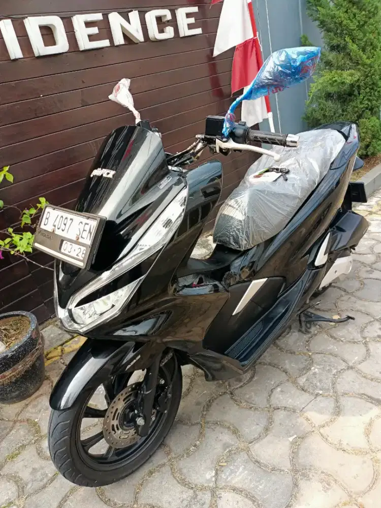 DIJUAL HONDA PCX ABS GRESS ANTIK