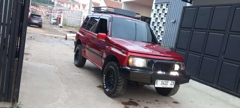 Suzuki Escudo 1995 Bensin