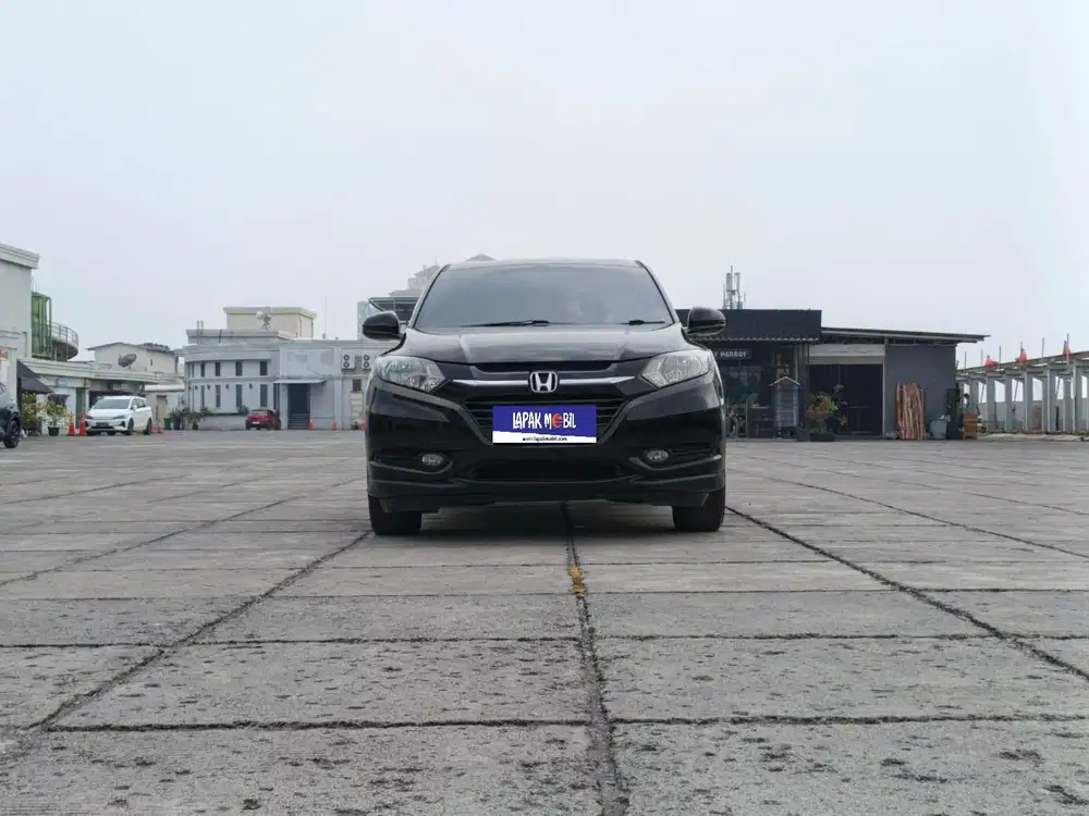 Honda HR-V 1.5 E CVT Matic 2018 Km 89rb Mulus Terawat