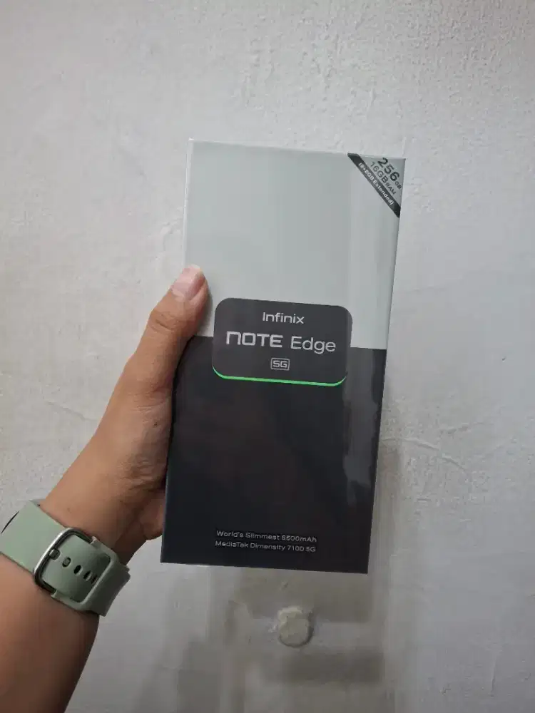 Infinix note edge 5G 8+8/256 layar lengkung segelbox